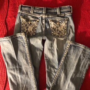 Cowgirl Tuff jeans, lace pockets. Size 14